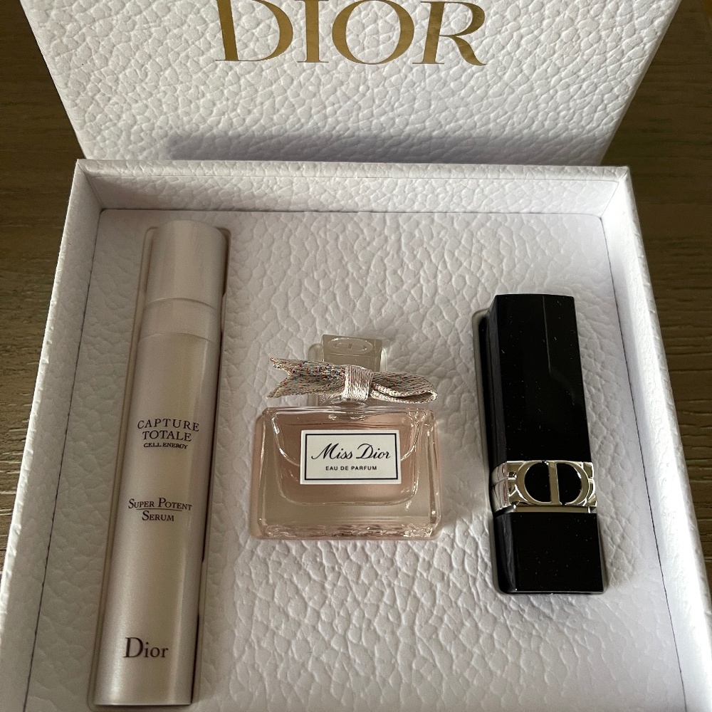 - Flash Sale - Dior Holiday Gift Set